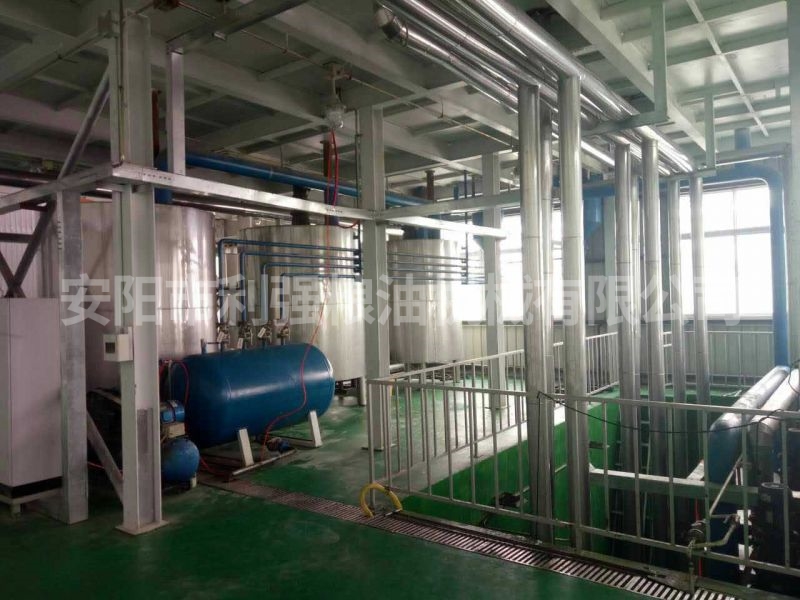 大型動物油熬煉成套設(shè)備